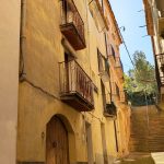 RASQUERA. 4 FLOOR TRADITIONAL VILLAGE HOUSE WITH GARAGE - 42 000€   Ref: 133/25