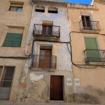 EL PINELL D'BRAI. TRADITIONAL VILLAGE HOUSE WITH GARDEN & ROOF TERRACE - 32 000€ Ref: 136/26